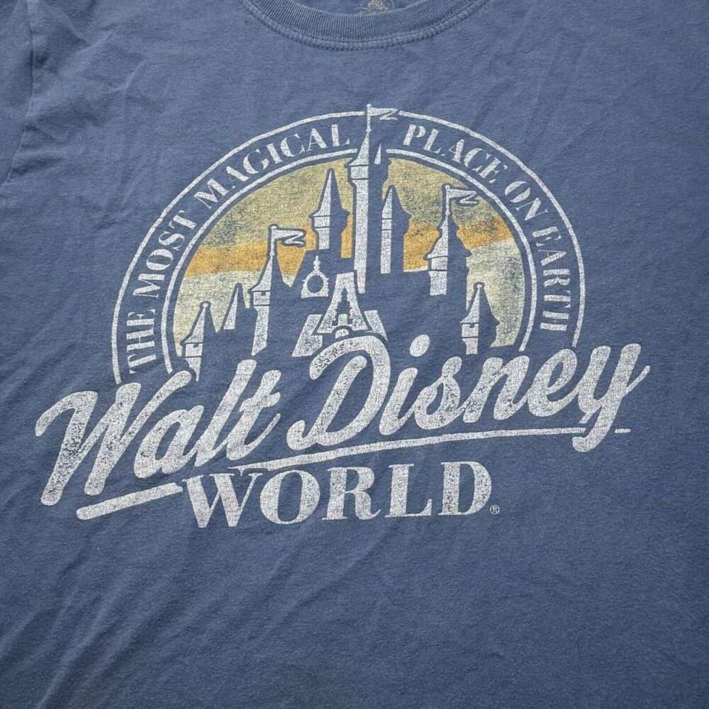 Disney Parks Men’s Medium Walt Disney World Graphic T Shirt Magic Kingdom Tee - Picture 2 of 12